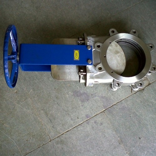 Knife edge gate valve